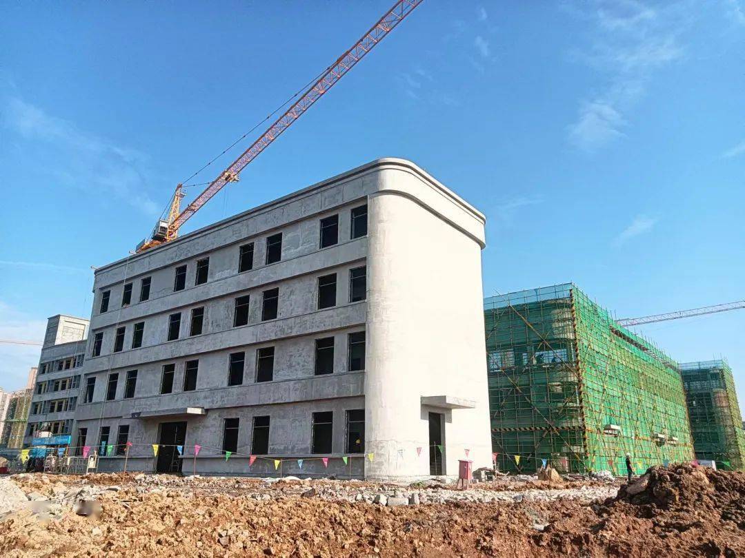 估计9月份参加运用半岛官方体育！城西学校开发进步来啦！(图1)